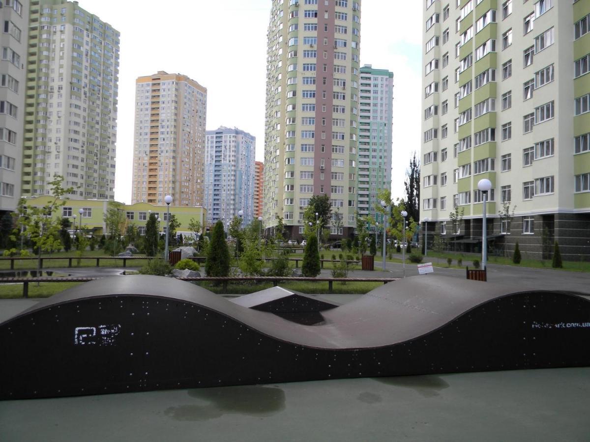 Квартира Парковые Озера Kyiv Exterior photo